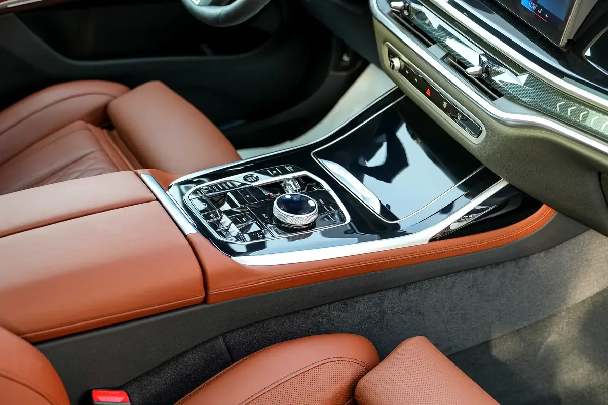 BMW X7 3.0 AT 4WD (380 hp) - 11