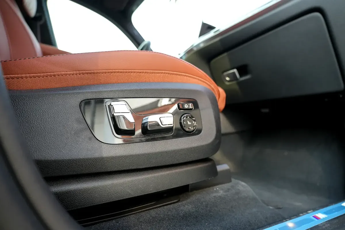 BMW X7 3.0 AT 4WD (380 hp) - 13