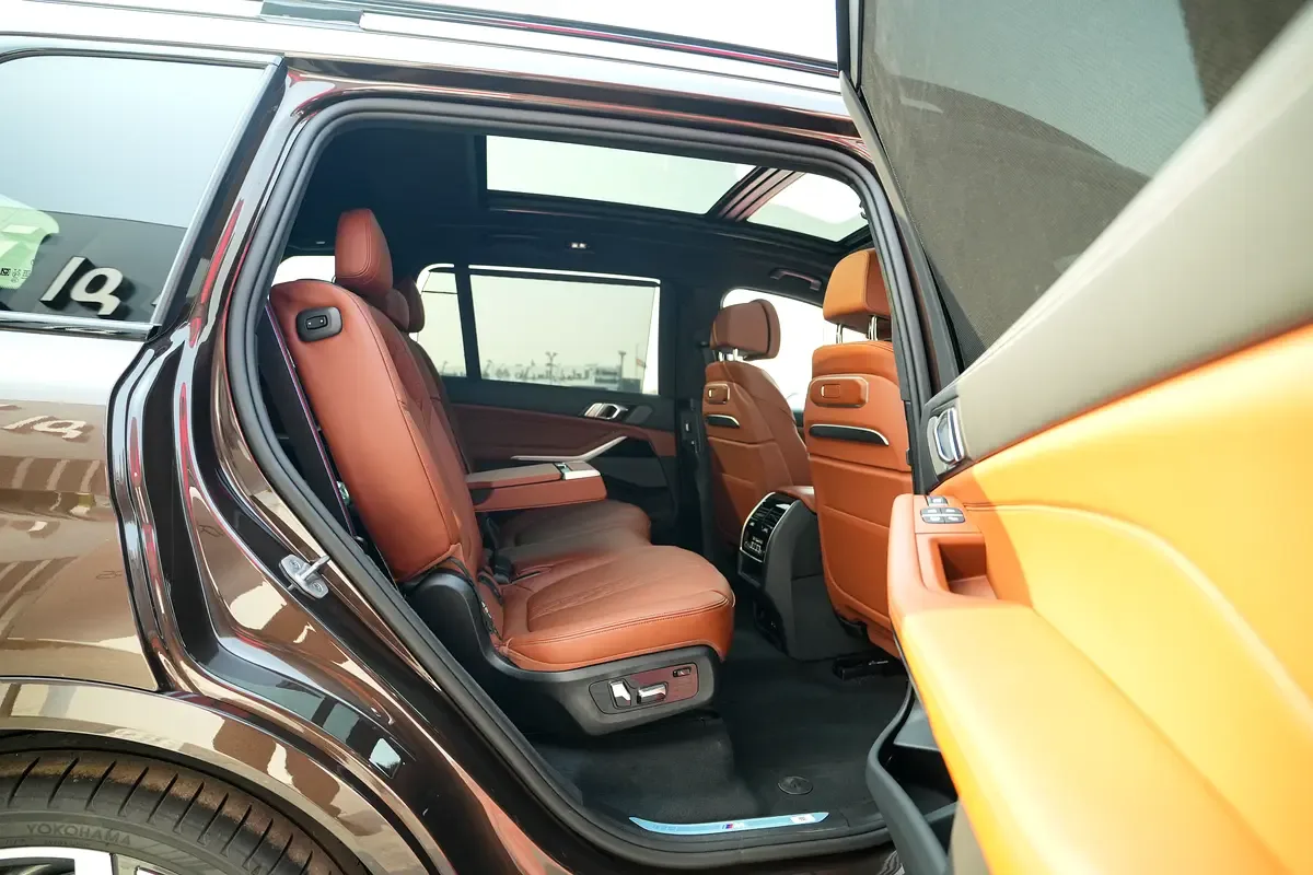 BMW X7 3.0 AT 4WD (380 hp) - 14
