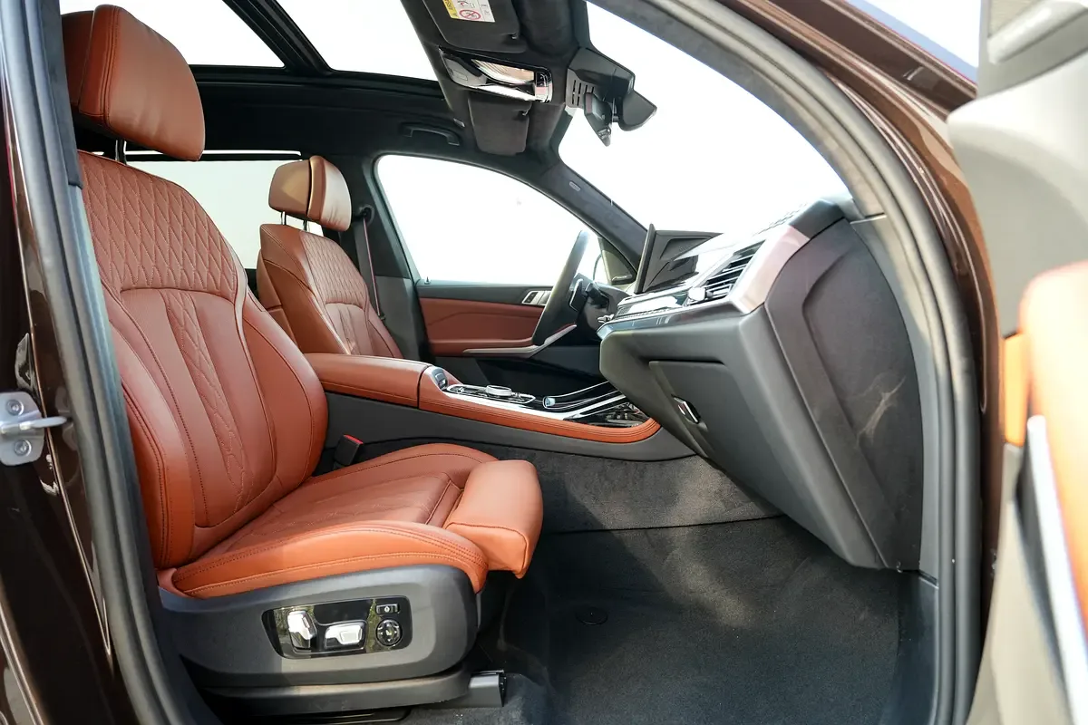 BMW X7 3.0 AT 4WD (380 hp) - 12