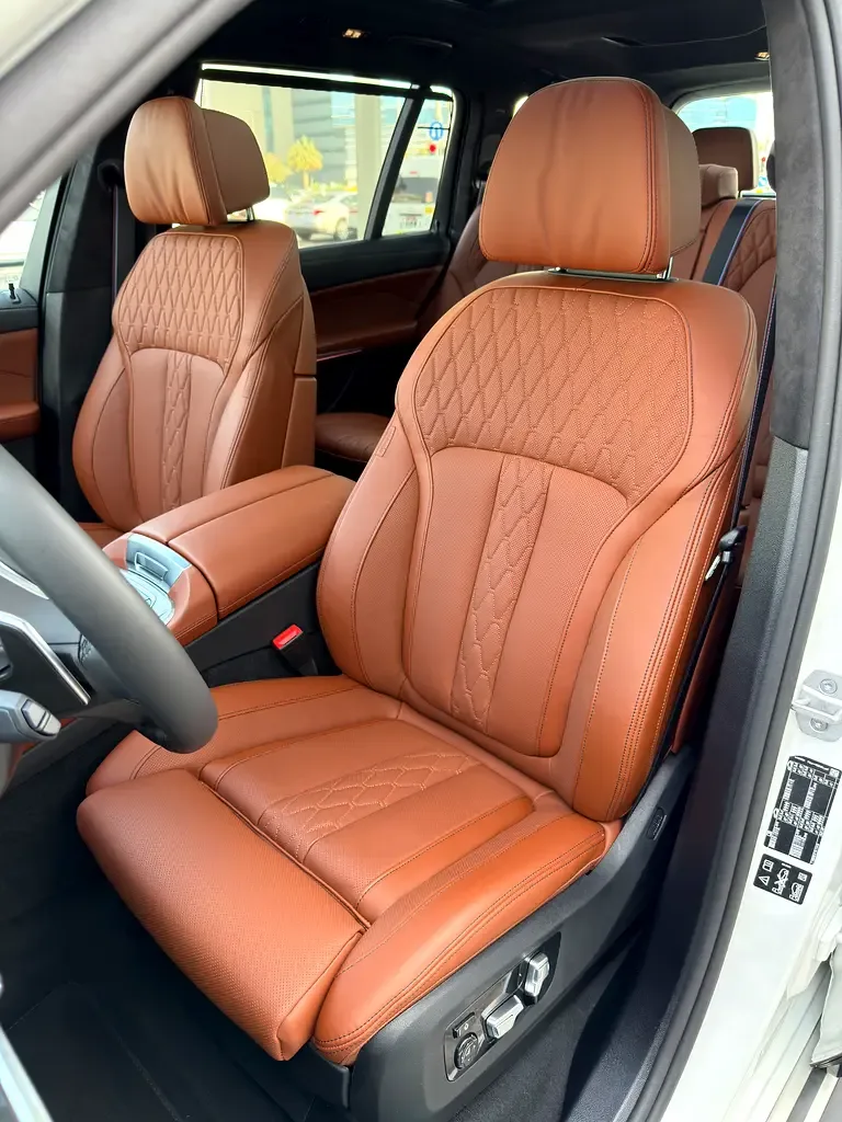 BMW X7 3.0 AT 4WD (380 hp) - 11