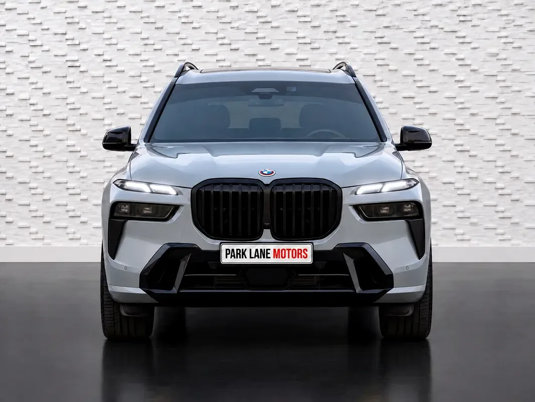 BMW X7 3.0 AT 4WD (380 حصان) - 2