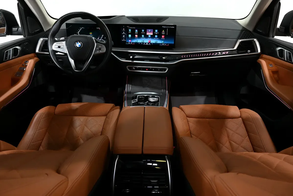 BMW X7 3.0 AT 4WD (380 حصان) - 7
