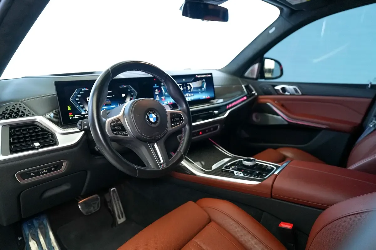 BMW X7 4.4 AT 4WD (530 حصان) - 6