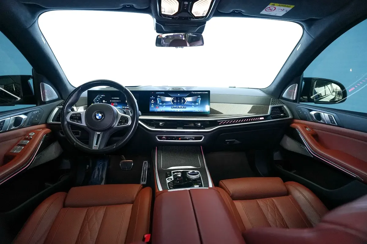 BMW X7 4.4 AT 4WD (530 حصان) - 11