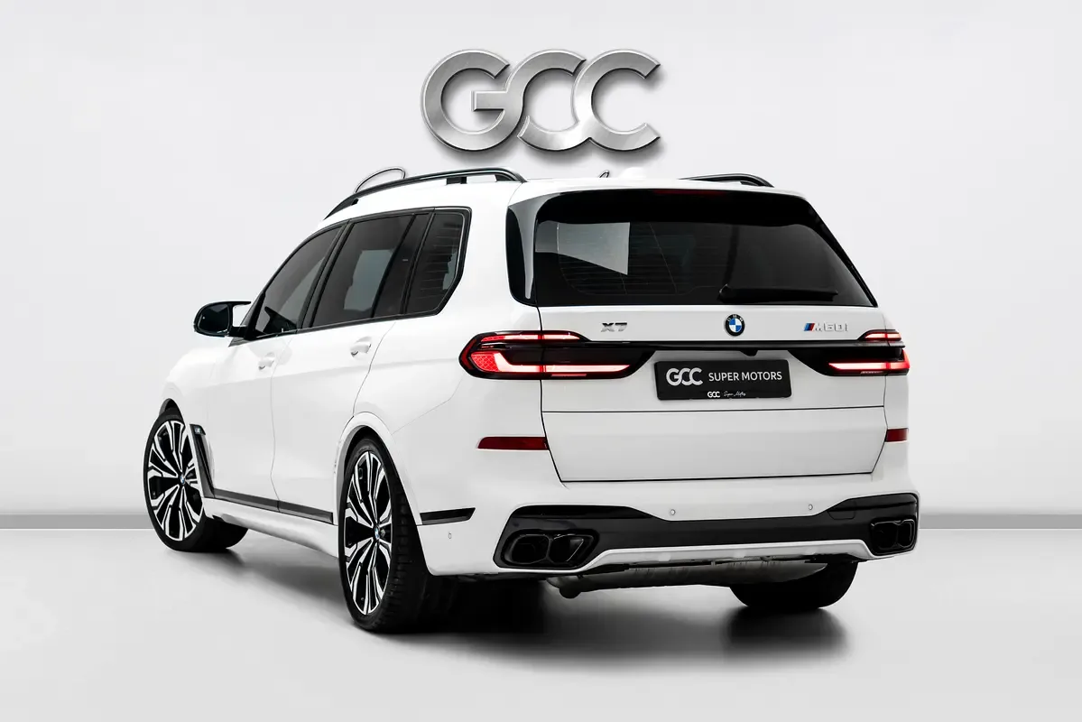 BMW X7 4.4 AT 4WD (530 حصان) - 2