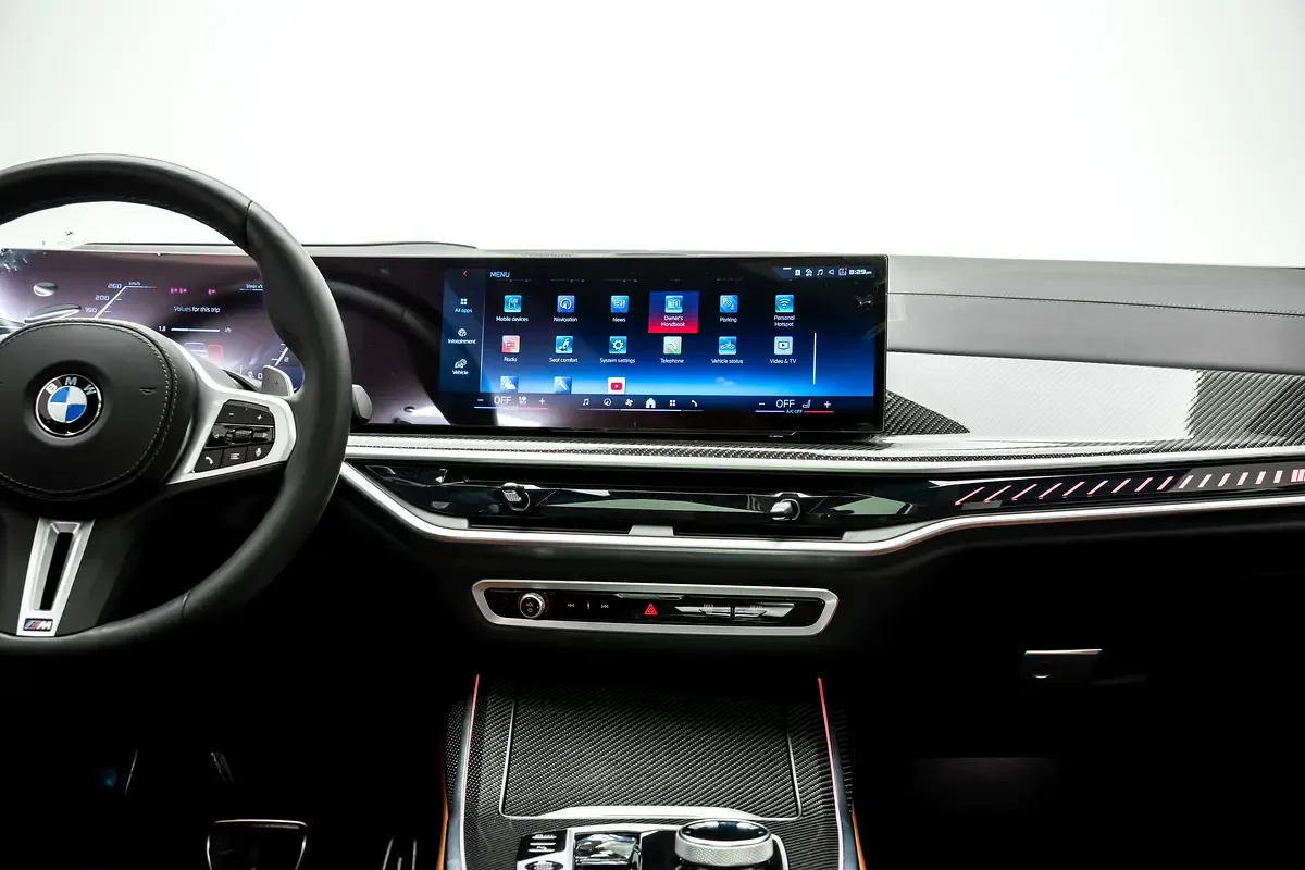 BMW X7 4.4 AT 4WD (530 حصان) - 13