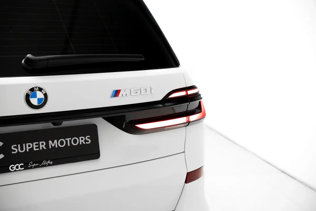 BMW X7 4.4 AT 4WD (530 حصان) - 20