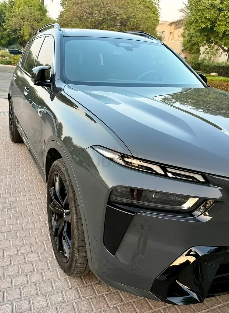 BMW X7 4.4 AT 4WD (530 حصان) - 5