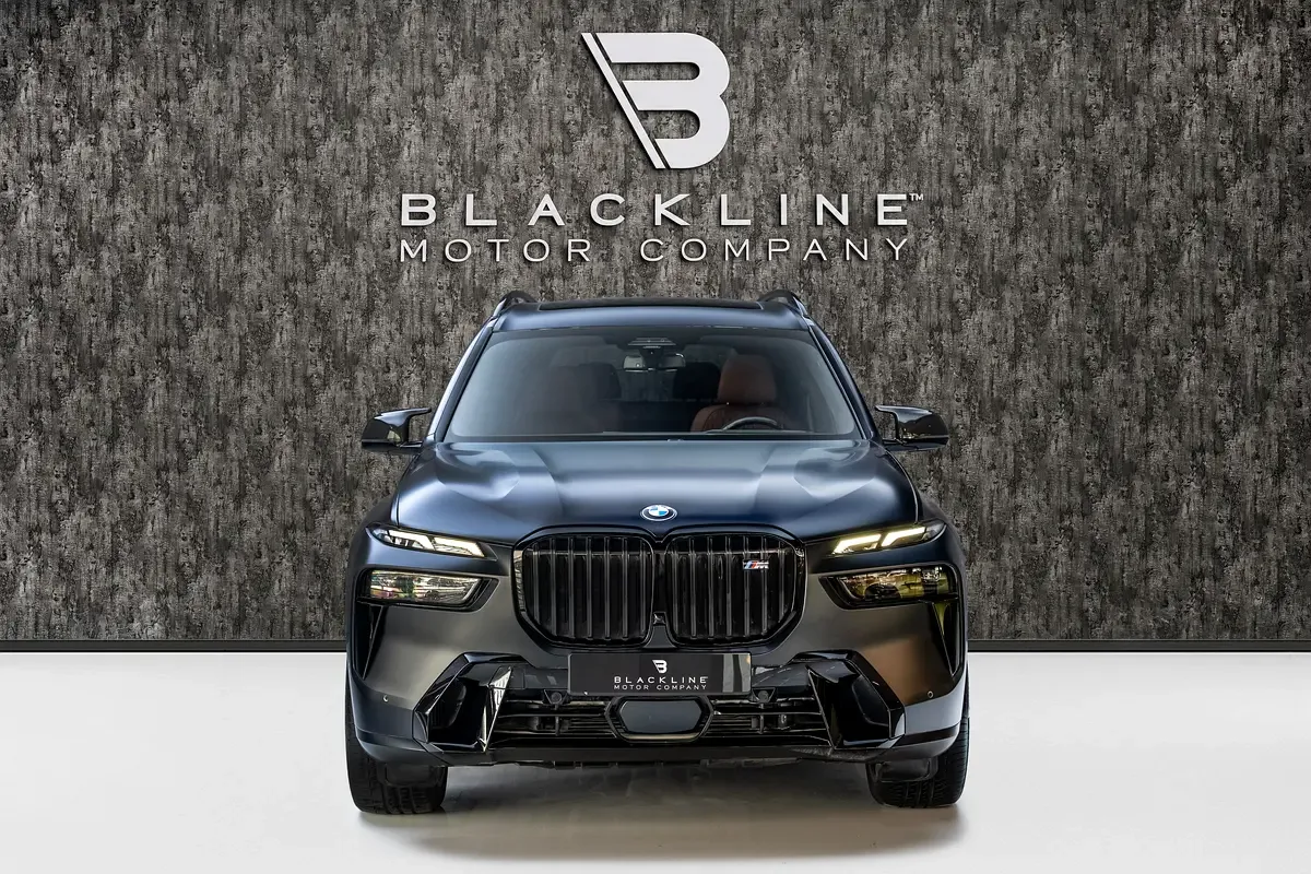 BMW X7 4.4 AT 4WD (530 حصان) - 2