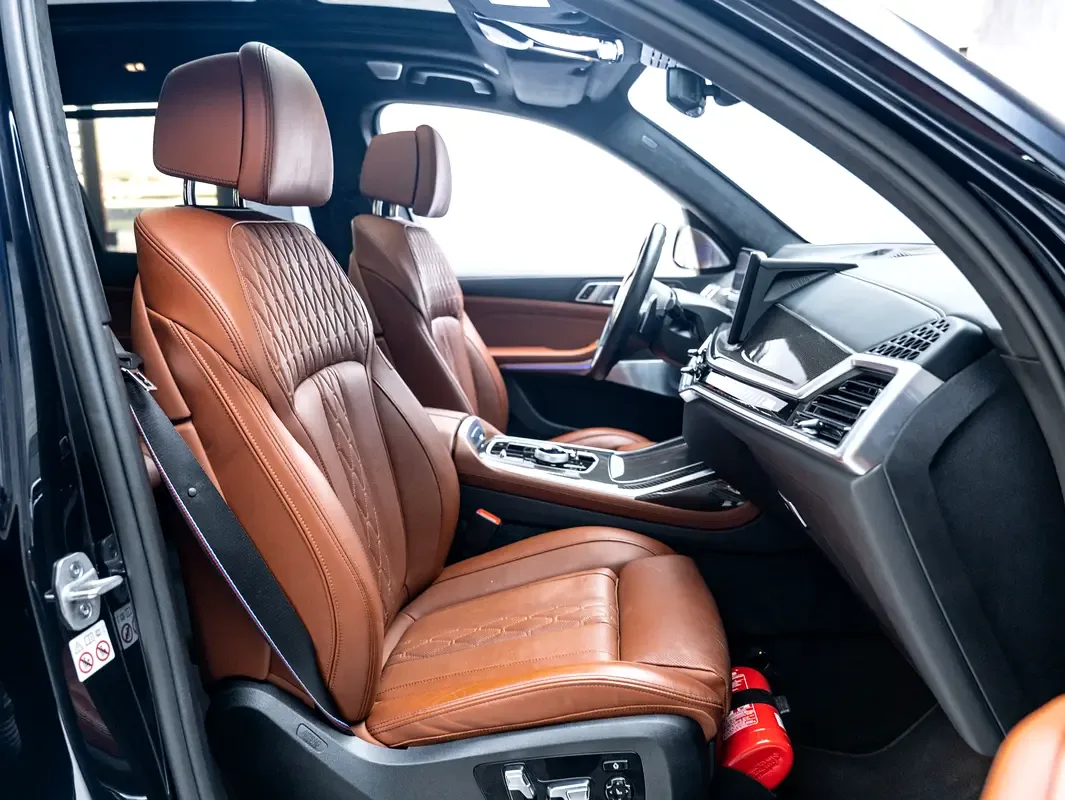 BMW X7 4.4 AT 4WD (530 حصان) - 8