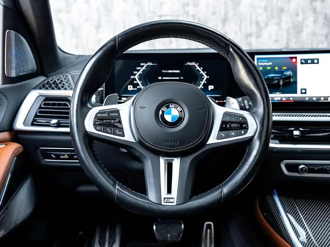 BMW X7 4.4 AT 4WD (530 حصان) - 11