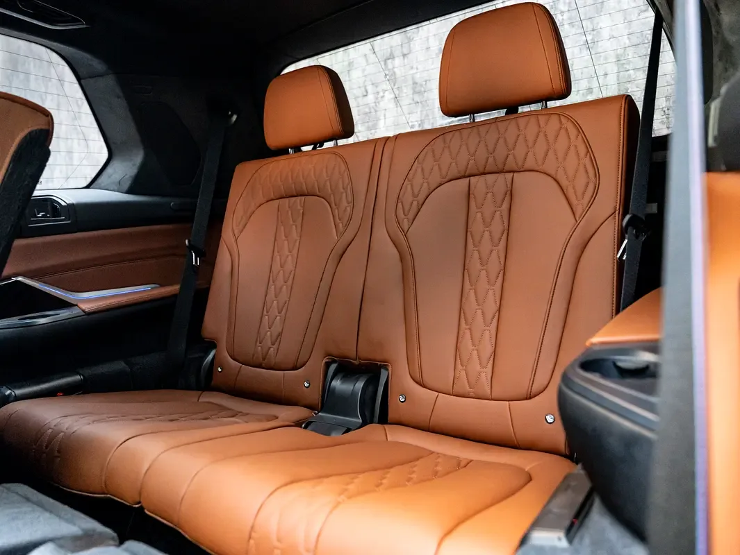 BMW X7 4.4 AT 4WD (530 حصان) - 18