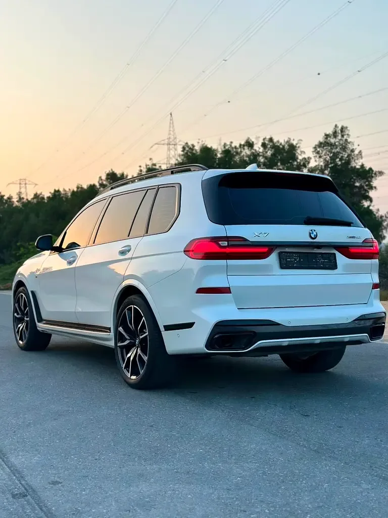BMW X7 xDrive40i Steptronic (340 حصان) - 6