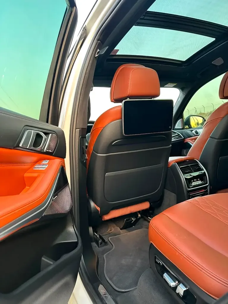 BMW X7 xDrive40i Steptronic (340 حصان) - 13
