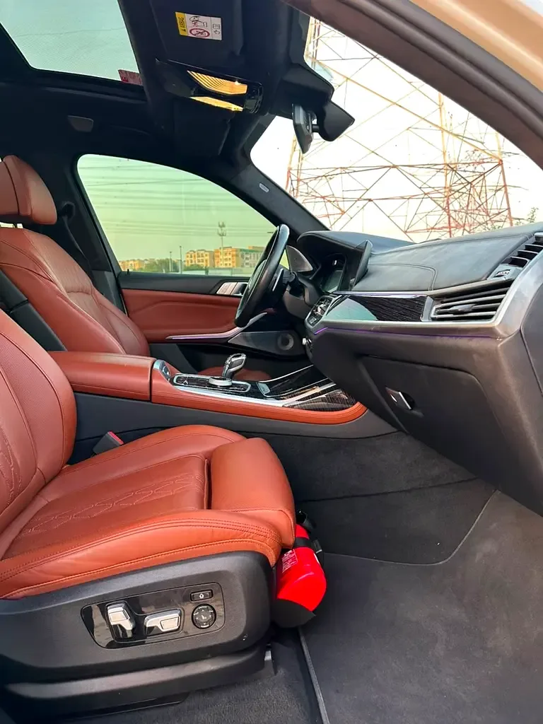 BMW X7 xDrive40i Steptronic (340 حصان) - 14