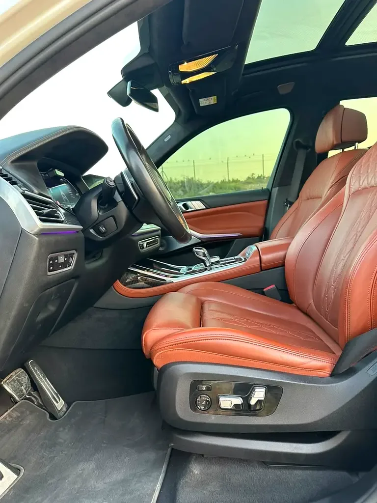 BMW X7 xDrive40i Steptronic (340 حصان) - 16