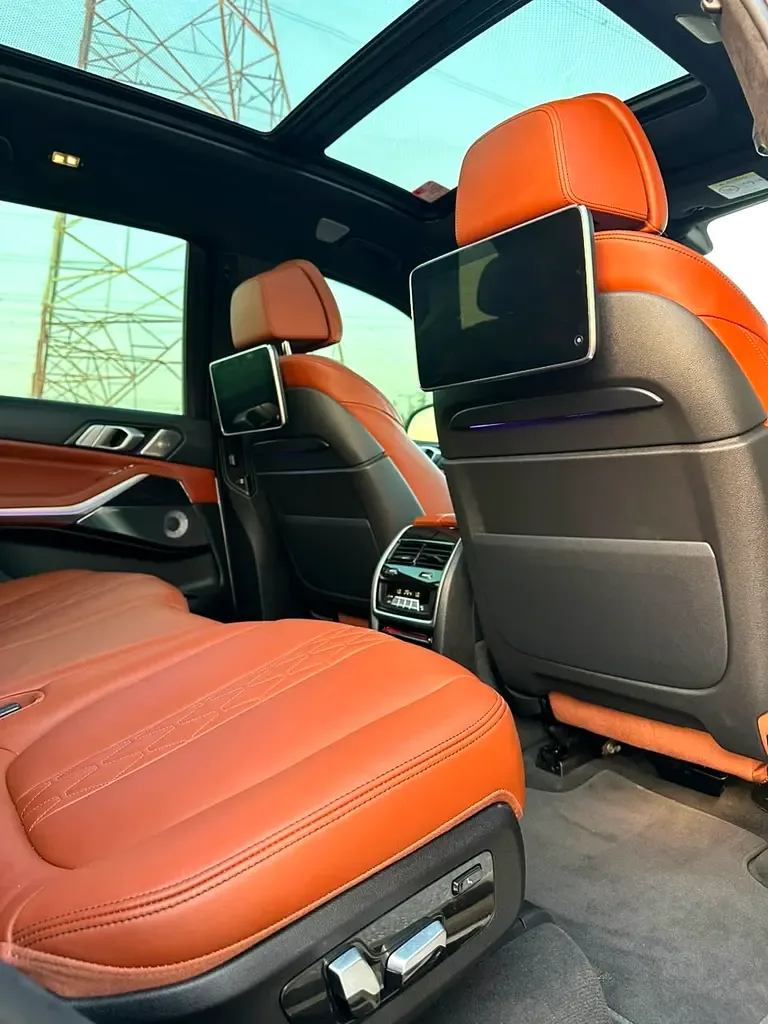 BMW X7 xDrive40i Steptronic (340 حصان) - 18