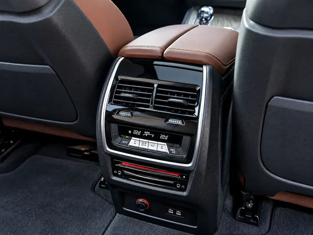 BMW X7 xDrive40i Steptronic (340 hp) - 15