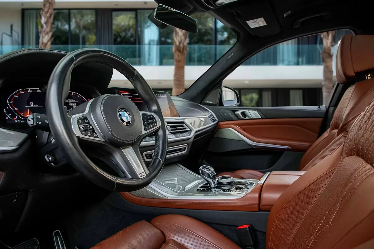 BMW X7 xDrive40i Steptronic (340 حصان) - 9