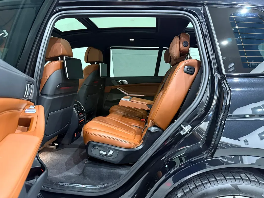 BMW X7 xDrive40i Steptronic (340 hp) - 17