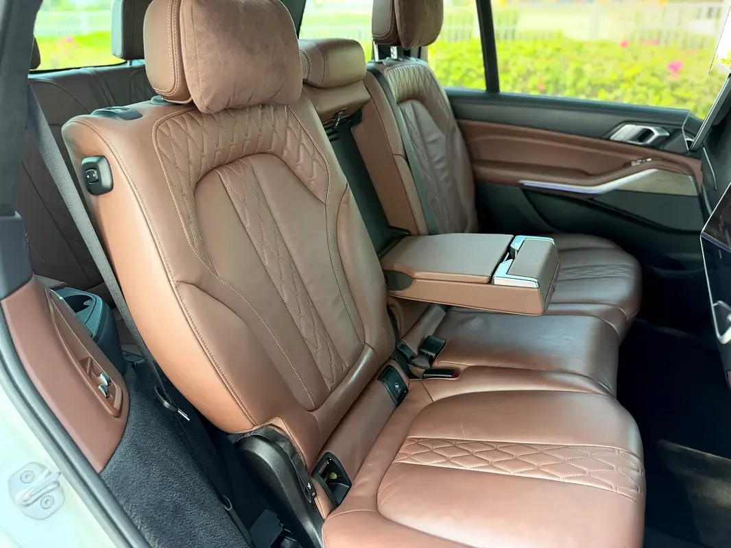 BMW X7 xDrive40i Steptronic (340 hp) - 18