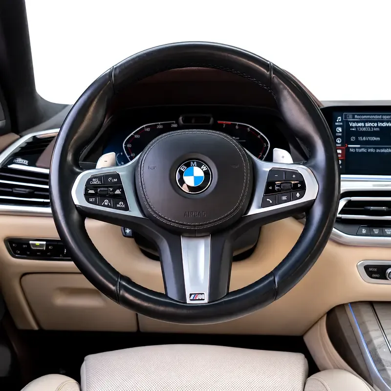 BMW X7 xDrive40i Steptronic (340 حصان) - 7