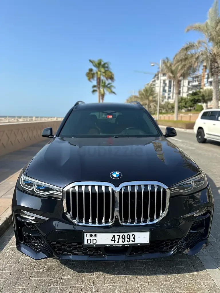 BMW X7 xDrive50i Steptronic (462 hp)