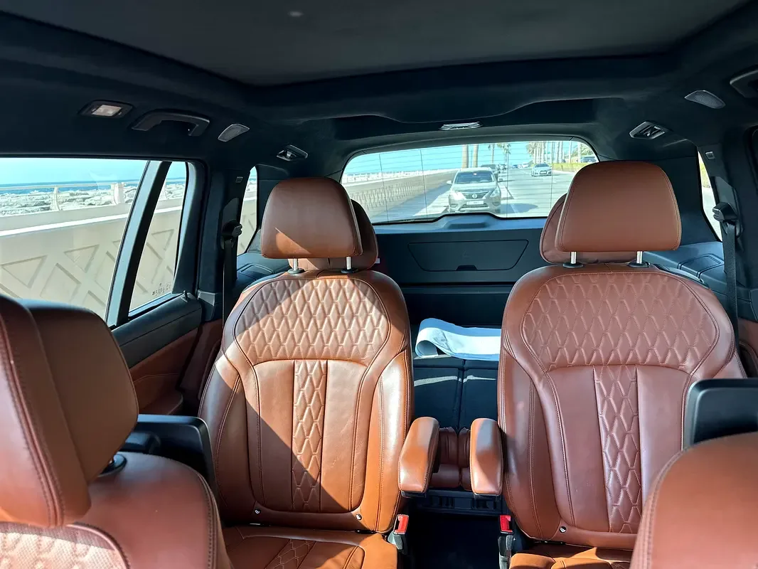 BMW X7 xDrive50i Steptronic (462 hp) - 7