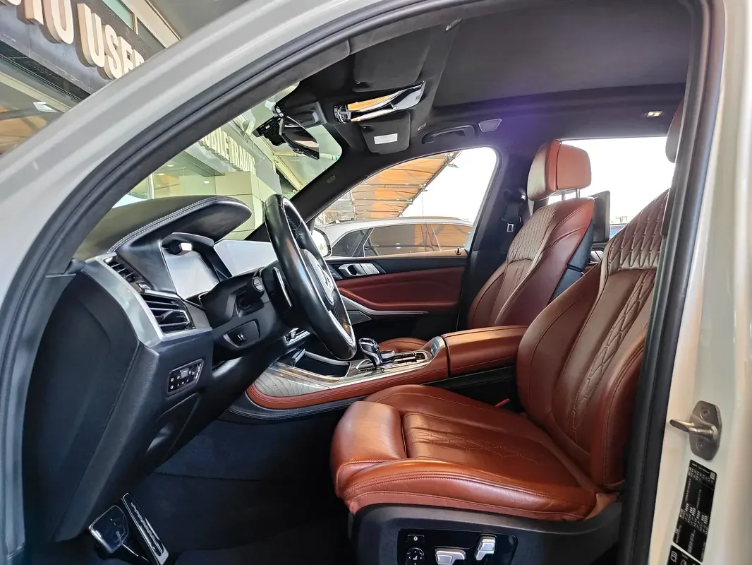 BMW X7 xDrive50i Steptronic (462 حصان) - 13