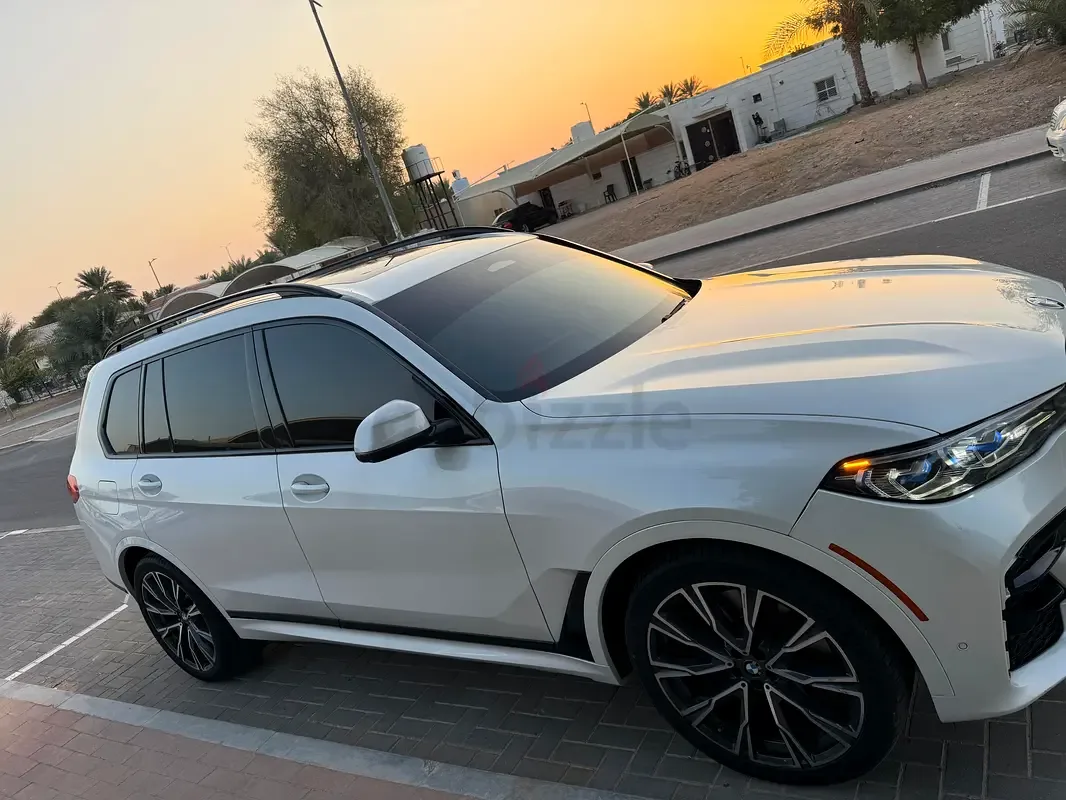 BMW X7 xDrive50i Steptronic (462 hp) - 2