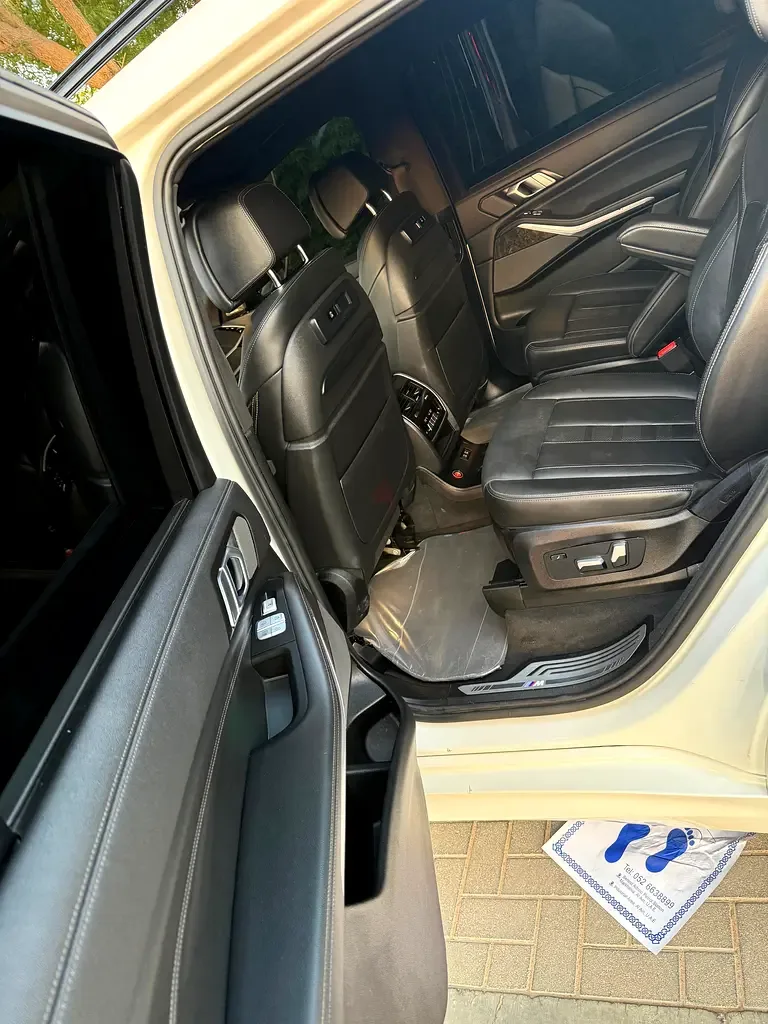BMW X7 xDrive50i Steptronic (462 hp) - 12