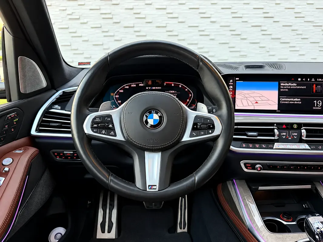 BMW X7 xDrive50i Steptronic (462 hp) - 15