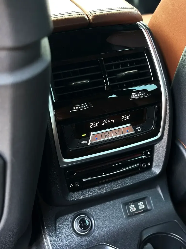 BMW X7 xDrive50i Steptronic (462 hp) - 19