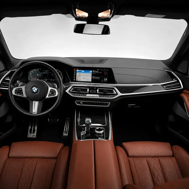 BMW X7 xDrive50i Steptronic (462 حصان) - 7