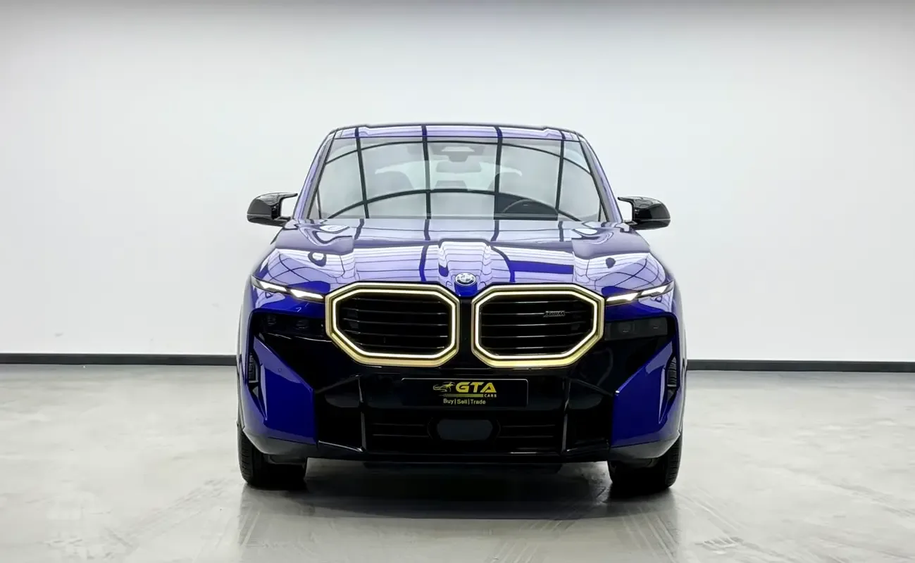 BMW XM 4.4 AT 4WD (653 حصان) - 2