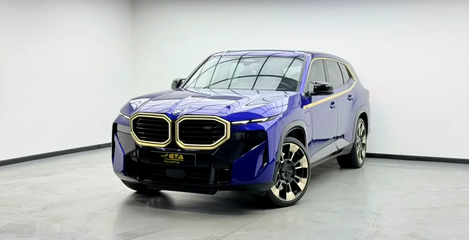 BMW XM 4.4 AT 4WD (653 hp)