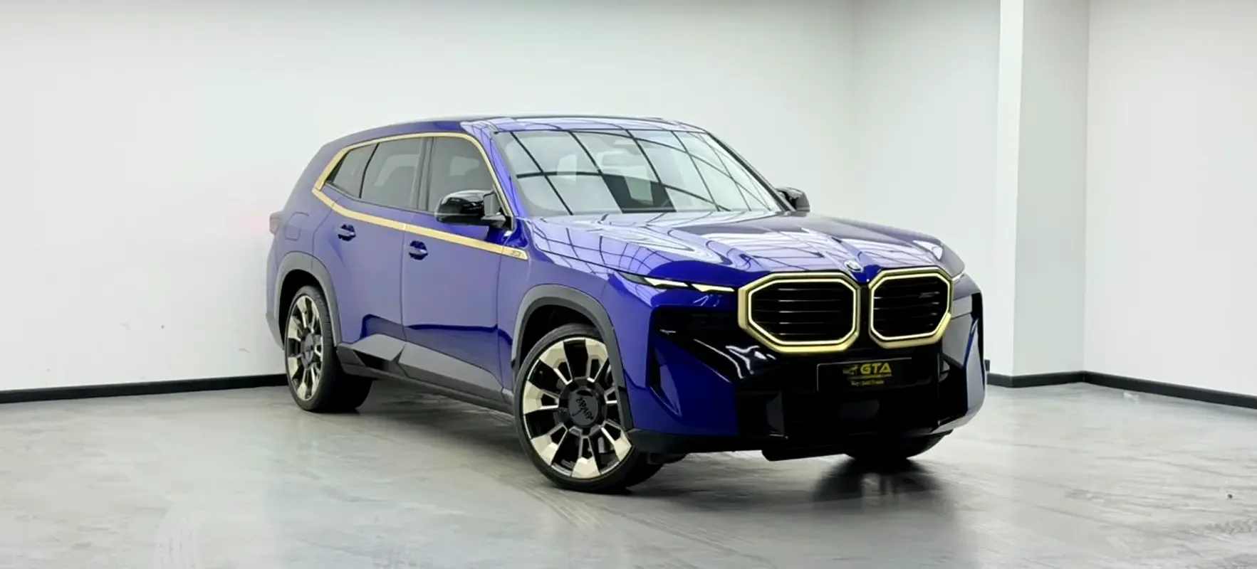BMW XM 4.4 AT 4WD (653 حصان) - 3