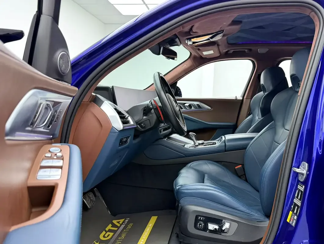 BMW XM 4.4 AT 4WD (653 حصان) - 8