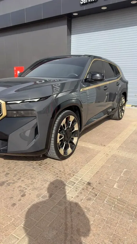 BMW XM 4.4 AT 4WD (653 hp) - 3