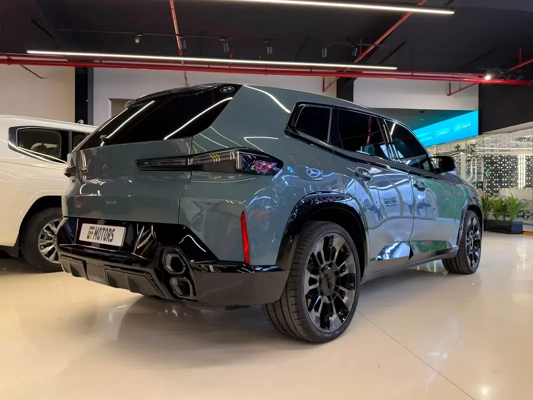 BMW XM 4.4 AT 4WD (653 hp) - 8