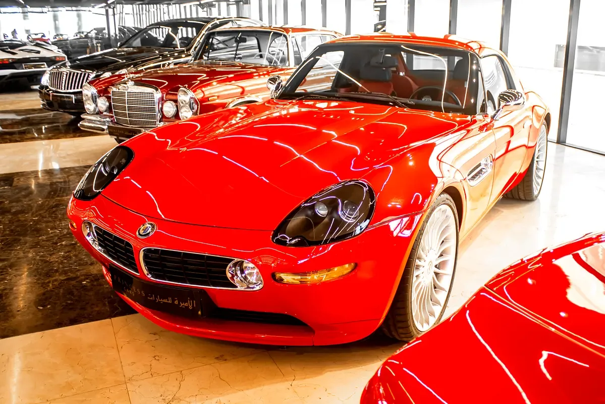BMW Z8 4.9 MT (400 حصان) - 4