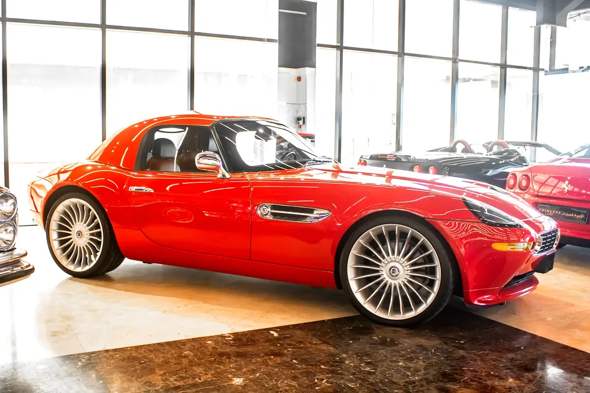 BMW Z8 4.9 MT (400 حصان) - 2