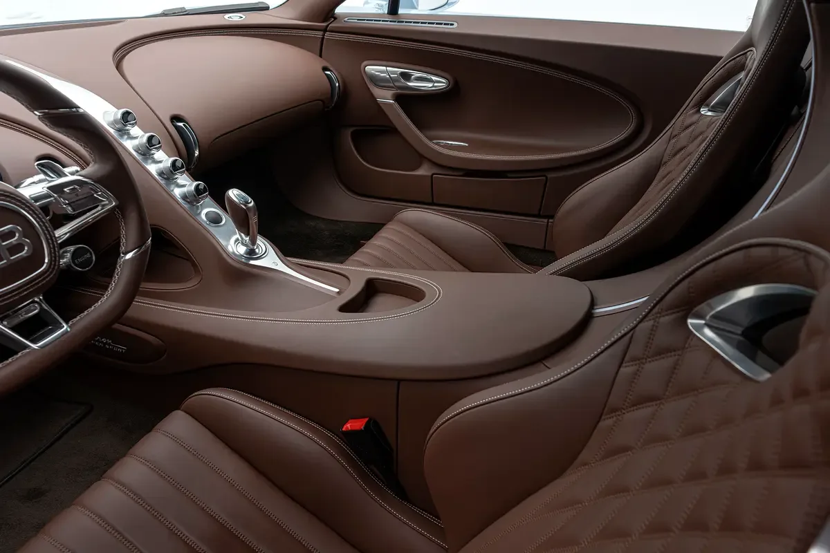 Bugatti Chiron 8.0 AMT AWD (1500 hp) - 13