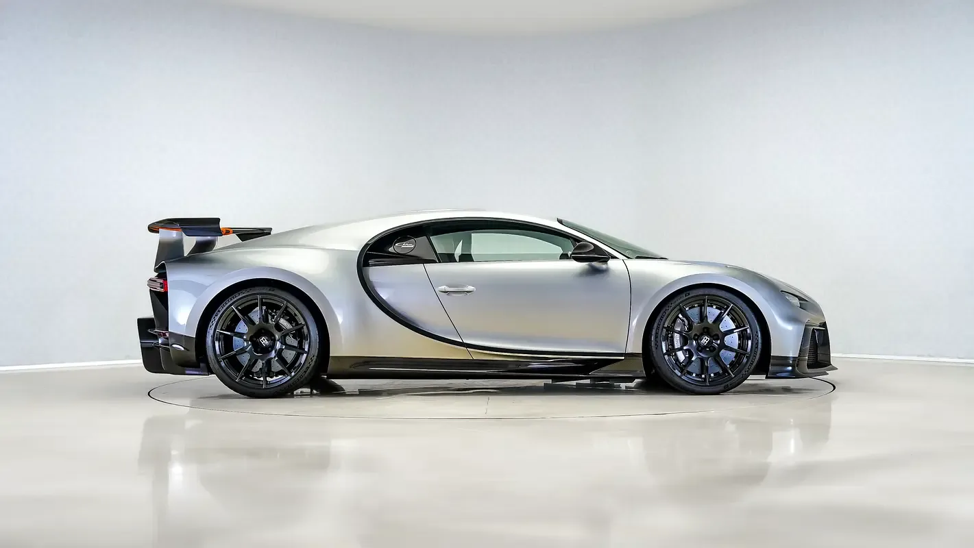 Bugatti Chiron 8.0 AMT AWD (1500 hp) - 3