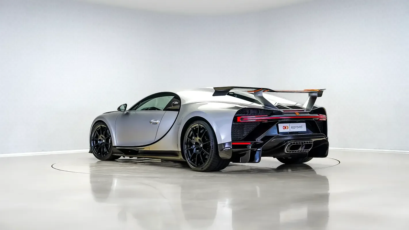 Bugatti Chiron 8.0 AMT AWD (1500 hp) - 2