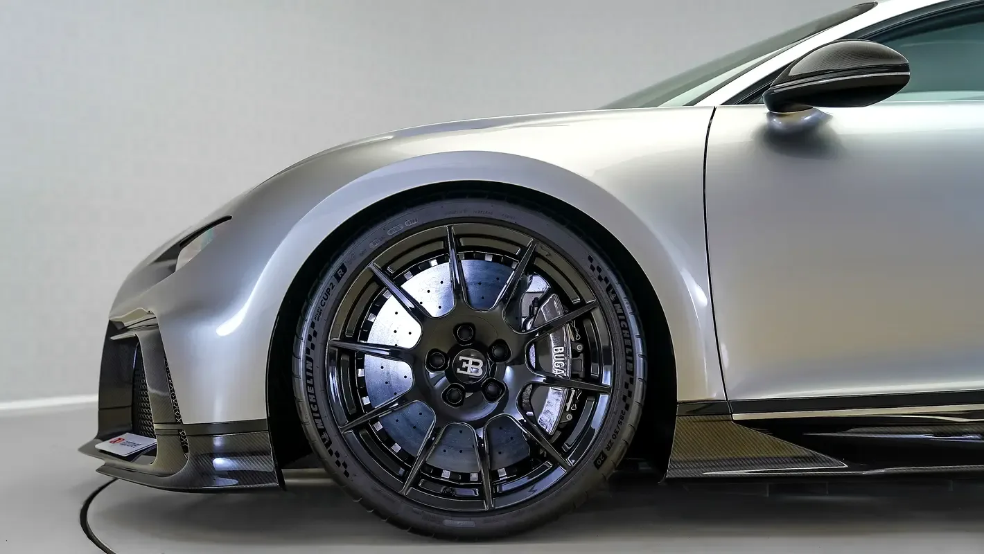Bugatti Chiron 8.0 AMT AWD (1500 hp) - 11