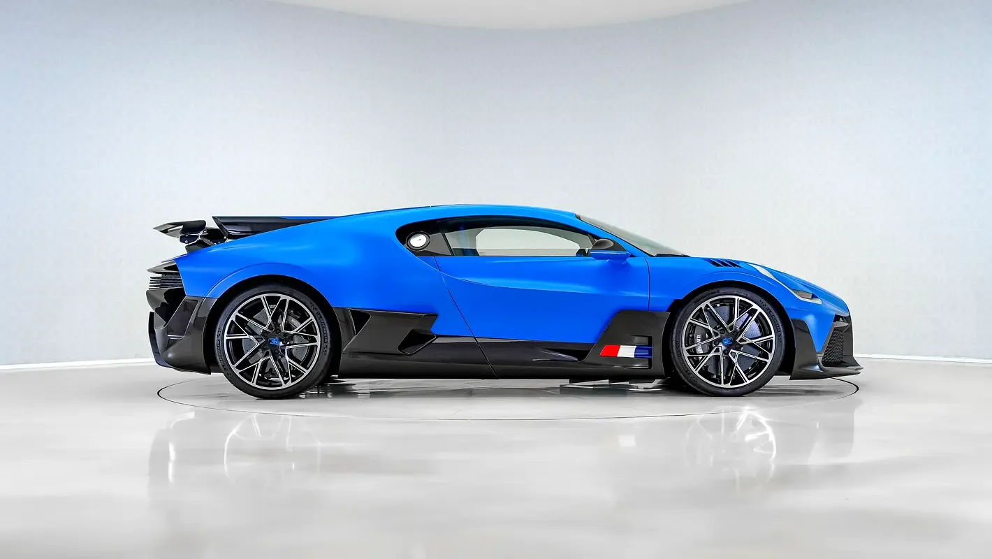 Bugatti Divo 8.0 AMT 4WD (1500 hp) - 3