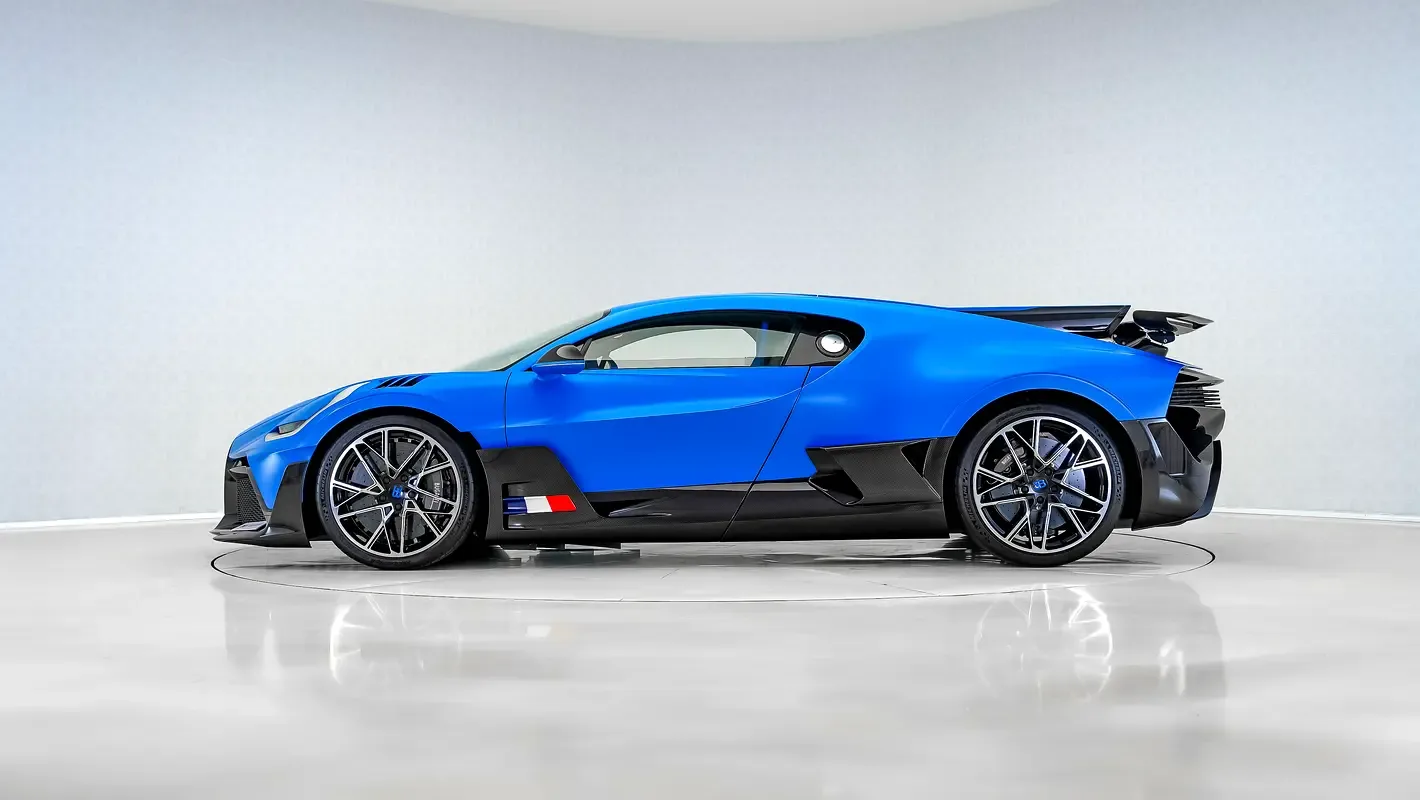 Bugatti Divo 8.0 AMT 4WD (1500 hp) - 10