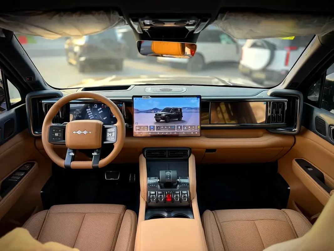 BYD FangChengBao Leopard 5 1.5 CVT AWD (687 hp)
